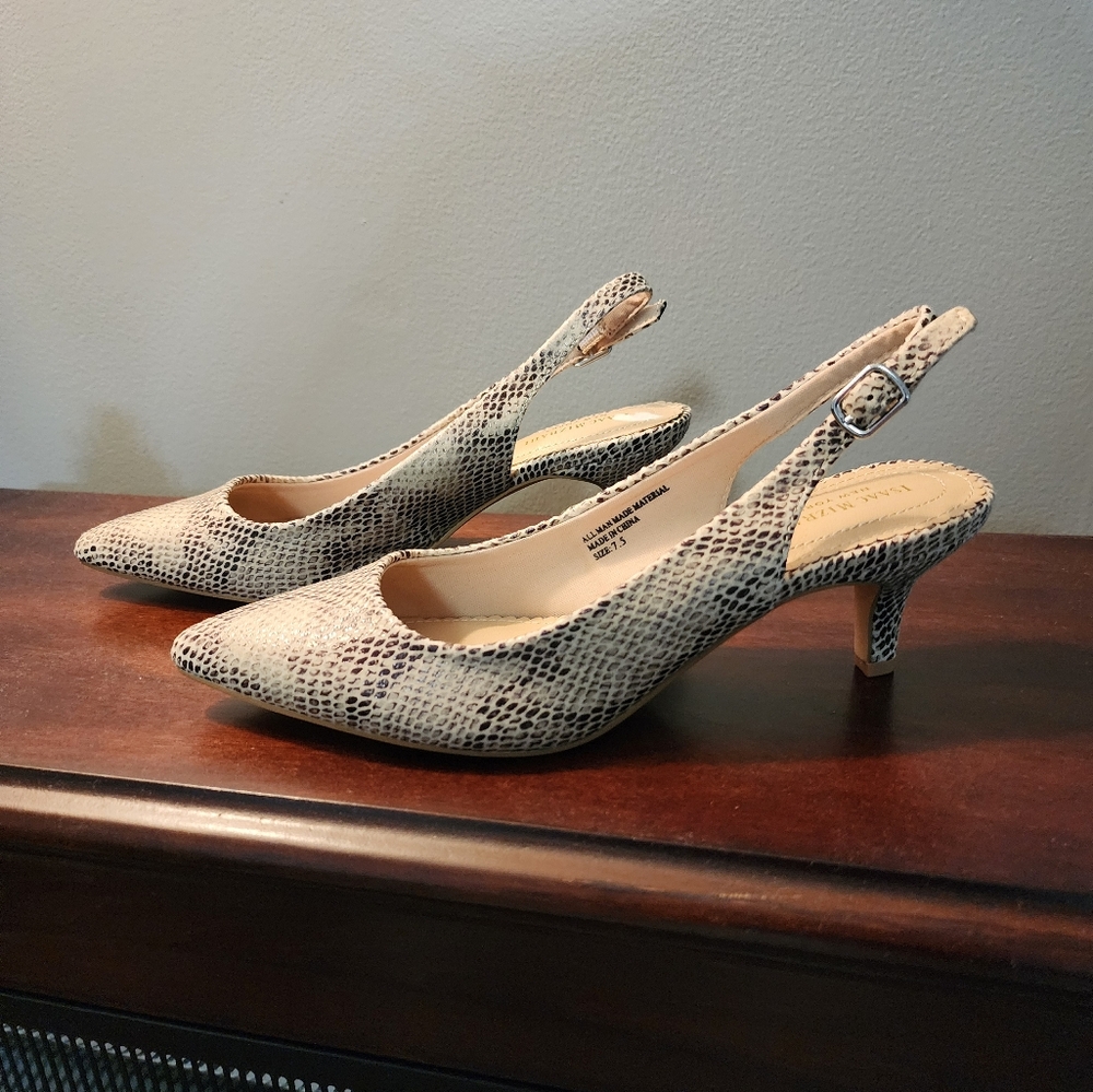 Snake print kitten heels size 7.5